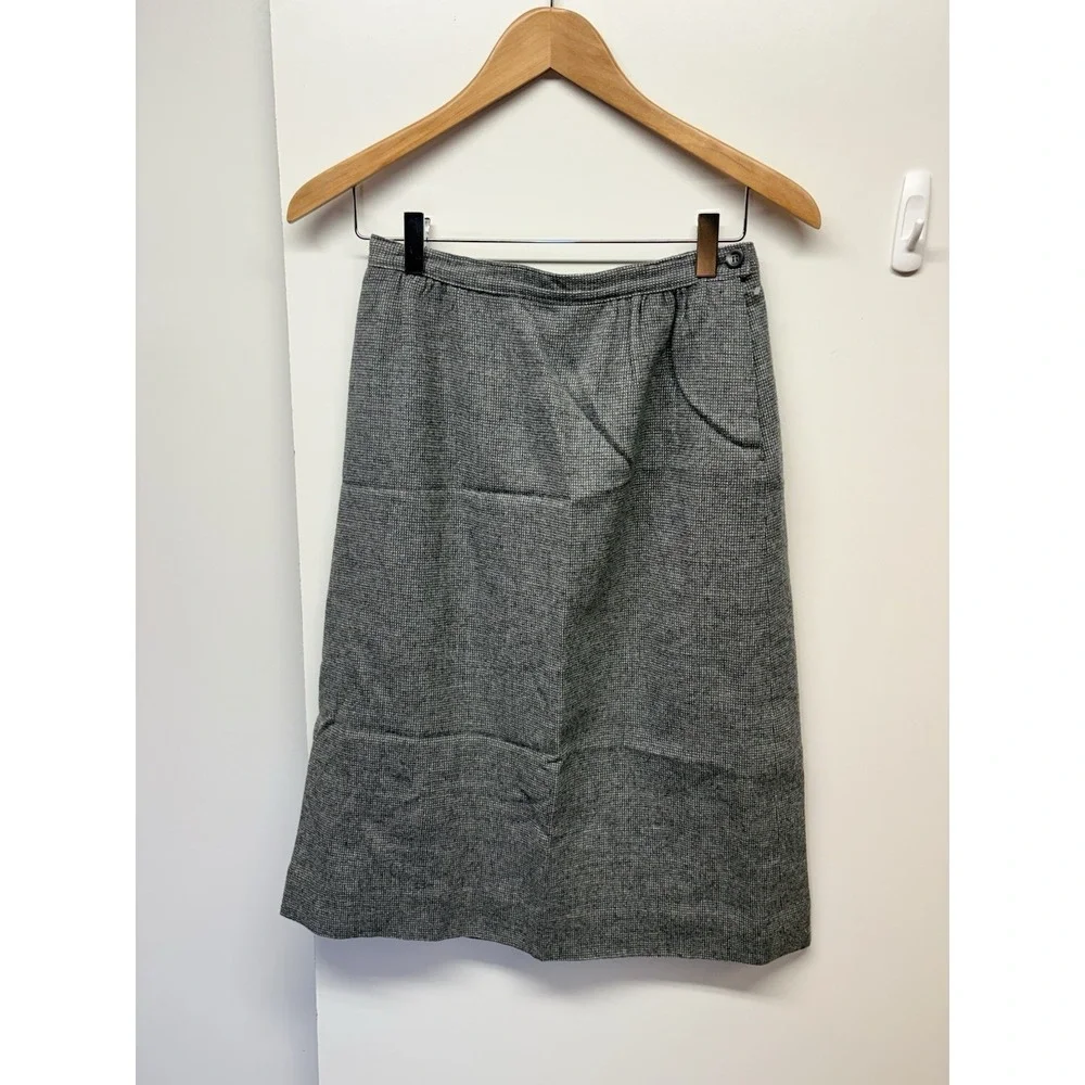 Vintage Pendleton Women's Grey 100% Virgin Wool A-Line Skirt‎ Size 8